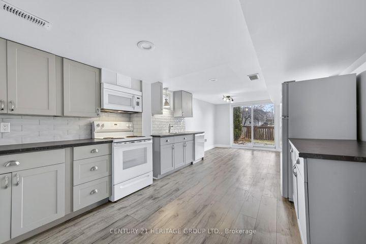 Photo 26 at 111 Ondrey Street, Bradford, Bradford West Gwillimbury