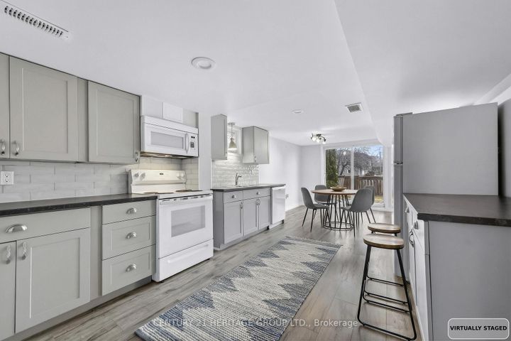 Photo 27 at 111 Ondrey Street, Bradford, Bradford West Gwillimbury