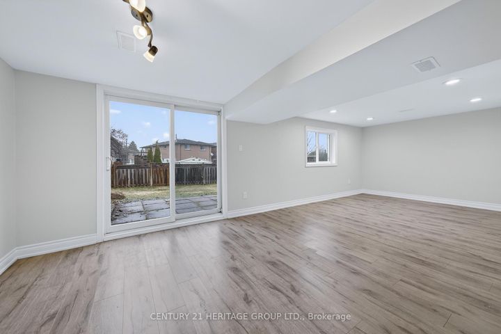 Photo 31 at 111 Ondrey Street, Bradford, Bradford West Gwillimbury