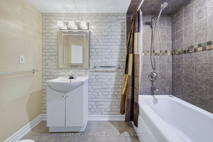 Photo 41 at 111 Ondrey Street, Bradford, Bradford West Gwillimbury