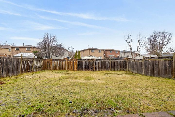 Photo 45 at 111 Ondrey Street, Bradford, Bradford West Gwillimbury