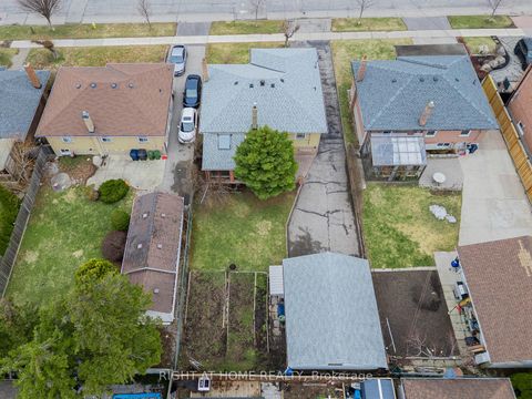 Photo 43 at 47 Gracefield Avenue, Maple Leaf, Toronto