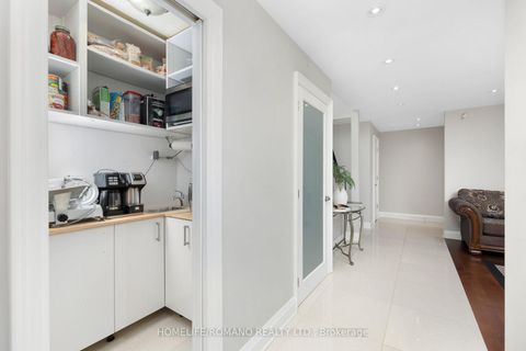 Photo 8 at 36 Brougham Drive, East Woodbridge, Vaughan