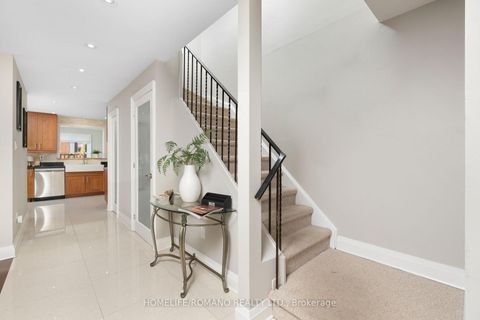 Photo 14 at 36 Brougham Drive, East Woodbridge, Vaughan