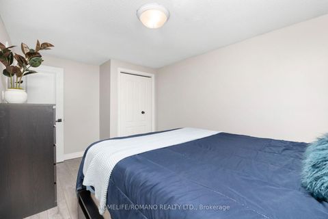 Photo 20 at 36 Brougham Drive, East Woodbridge, Vaughan