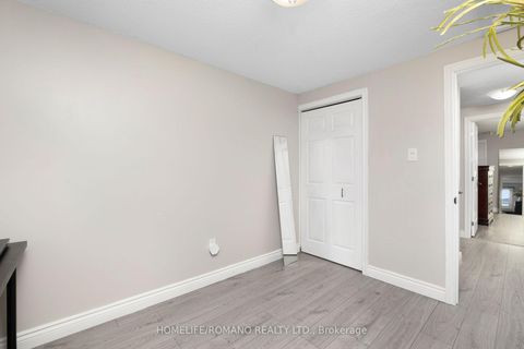 Photo 22 at 36 Brougham Drive, East Woodbridge, Vaughan