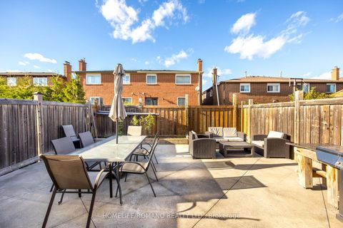 Photo 31 at 36 Brougham Drive, East Woodbridge, Vaughan