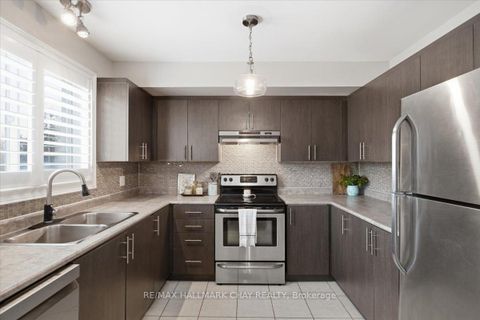 Photo 9 at 12 - 53 FERNDALE Drive S, Ardagh, Barrie