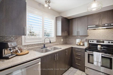 Photo 10 at 12 - 53 FERNDALE Drive S, Ardagh, Barrie