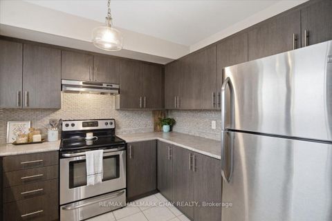 Photo 11 at 12 - 53 FERNDALE Drive S, Ardagh, Barrie