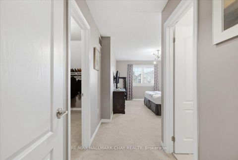 Photo 17 at 12 - 53 FERNDALE Drive S, Ardagh, Barrie