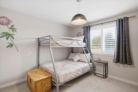 Photo 22 at 12 - 53 FERNDALE Drive S, Ardagh, Barrie