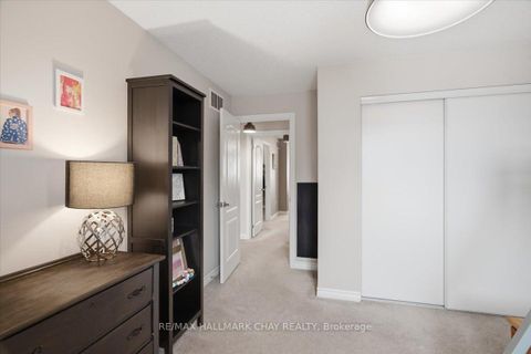 Photo 23 at 12 - 53 FERNDALE Drive S, Ardagh, Barrie