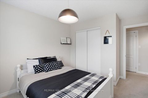 Photo 25 at 12 - 53 FERNDALE Drive S, Ardagh, Barrie