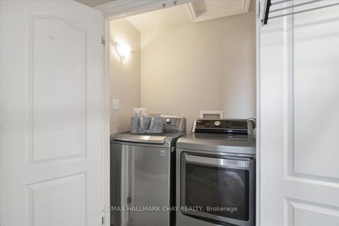 Photo 27 at 12 - 53 FERNDALE Drive S, Ardagh, Barrie