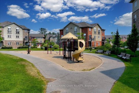 Photo 30 at 12 - 53 FERNDALE Drive S, Ardagh, Barrie