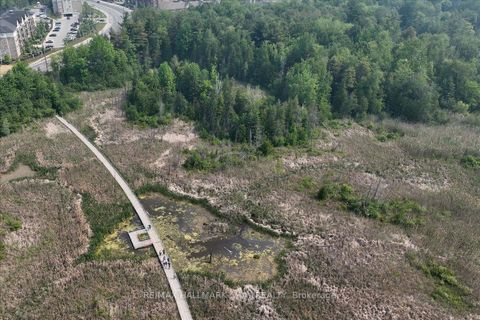 Photo 32 at 12 - 53 FERNDALE Drive S, Ardagh, Barrie