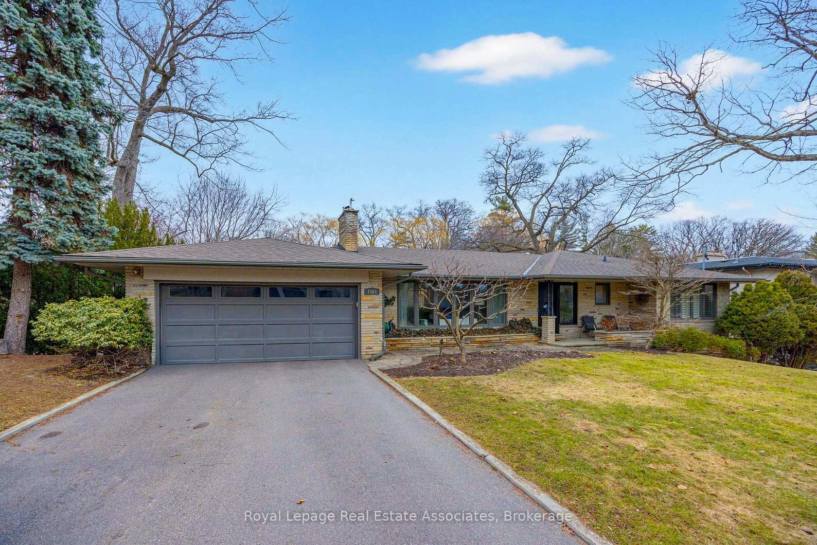 1561 Pinetree Crescent, Mineola, Mississauga 