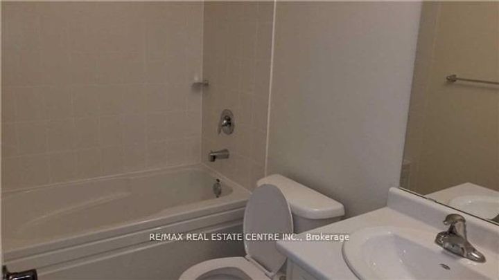 Photo 7 at 80 Scarletwood Street, Stoney Creek Mountain, Hamilton