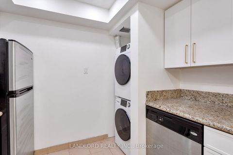 Photo 10 at 1202 - 1001 Bay Street, Bay Street Corridor, Toronto