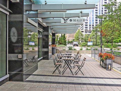 Photo 3 at 1 - 382 Yonge Street, Bay Street Corridor, Toronto