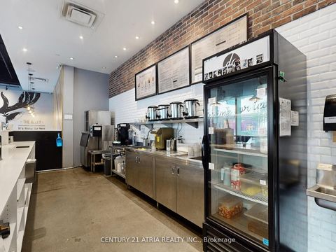 Photo 17 at 1 - 382 Yonge Street, Bay Street Corridor, Toronto