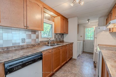 Photo 3 at 85 Hawthorne Drive, Rural Innisfil, Innisfil