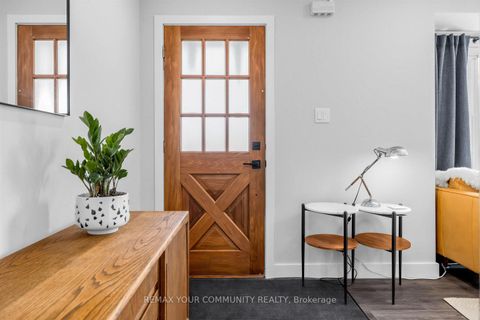 Photo 3 at 6 Newton Street, Wellington, Barrie