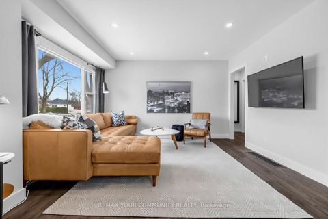 Photo 4 at 6 Newton Street, Wellington, Barrie