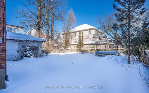 Photo 33 at 65 Long Branch Avenue, Long Branch, Toronto