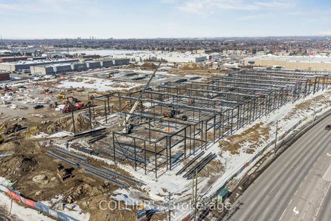 Photo 5 at 103 - 3250 Markham Road, Milliken, Toronto