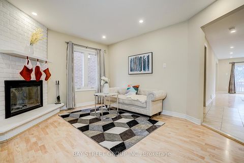 Photo 7 at 151 Campbell Avenue, Yorkhill, Vaughan
