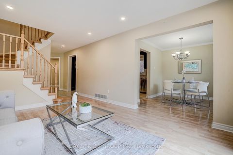 Photo 15 at 151 Campbell Avenue, Yorkhill, Vaughan