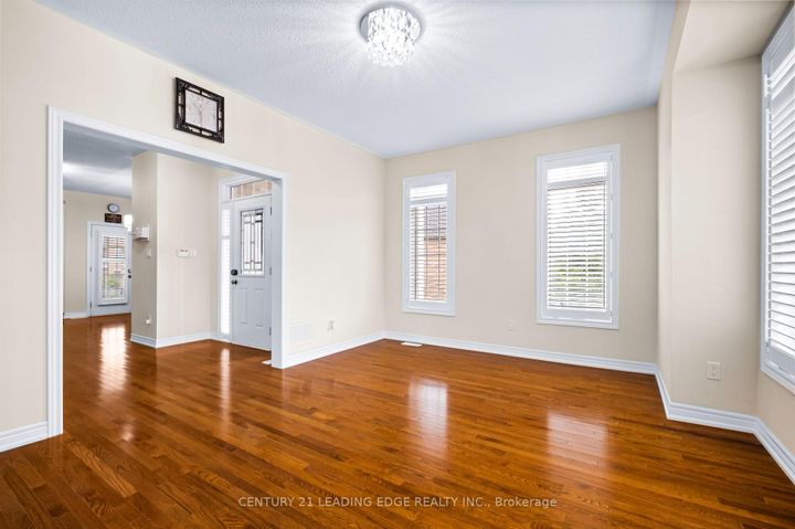 Photo 3 at 35 Lobelia Street, Wellington, Brampton