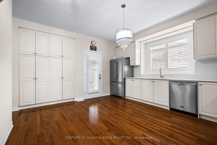 Photo 8 at 35 Lobelia Street, Wellington, Brampton