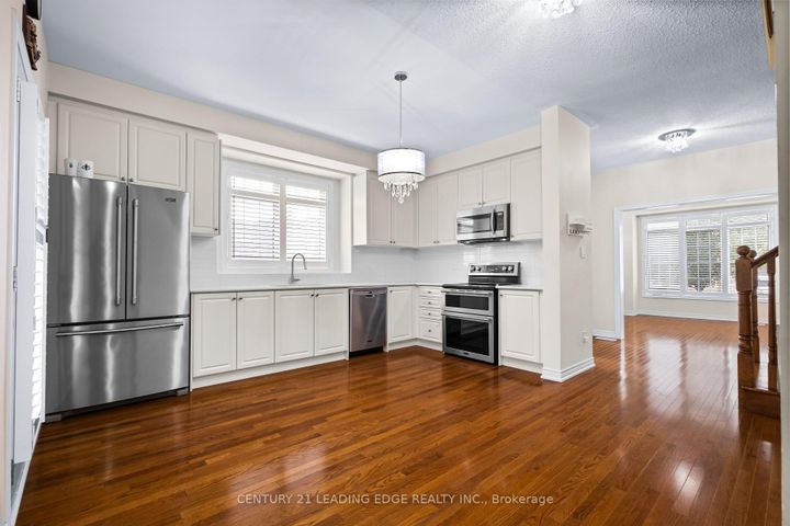 Photo 9 at 35 Lobelia Street, Wellington, Brampton