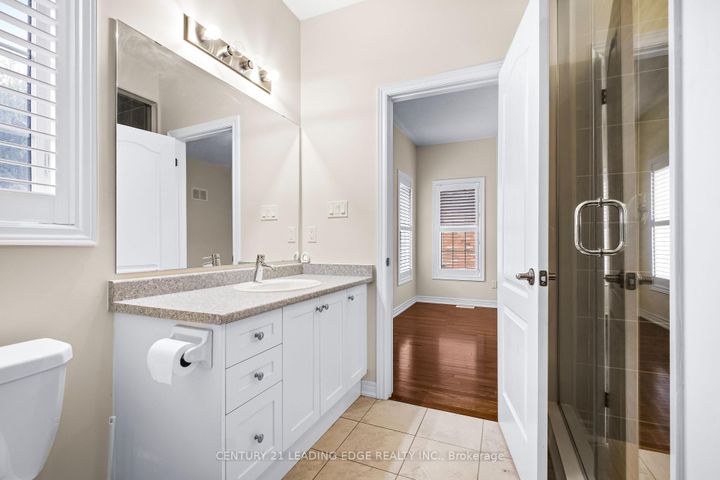 Photo 16 at 35 Lobelia Street, Wellington, Brampton