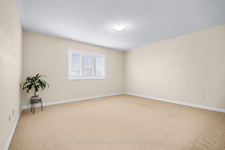 Photo 22 at 35 Lobelia Street, Wellington, Brampton