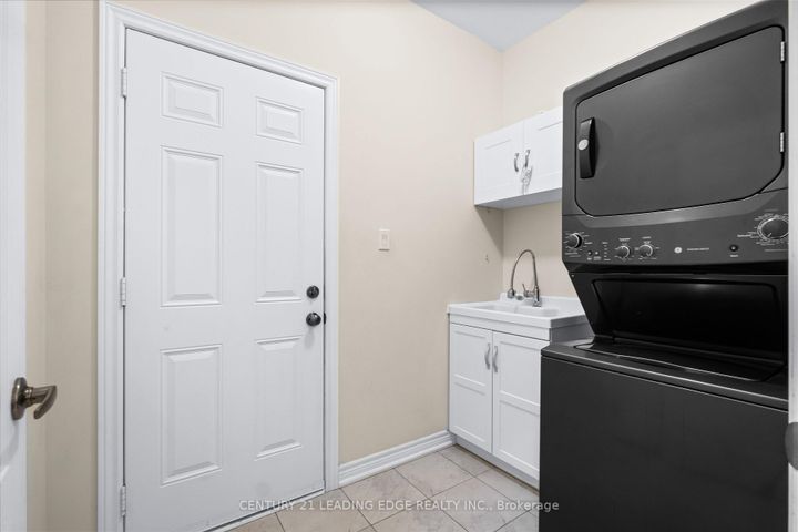 Photo 34 at 35 Lobelia Street, Wellington, Brampton