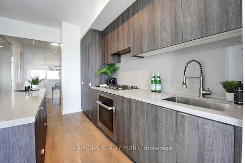 Photo 7 at 6512 - 7 Grenville Street, Bay Street Corridor, Toronto