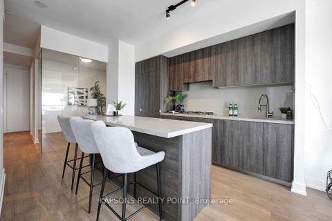 Photo 8 at 6512 - 7 Grenville Street, Bay Street Corridor, Toronto