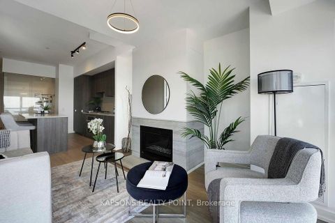 Photo 9 at 6512 - 7 Grenville Street, Bay Street Corridor, Toronto