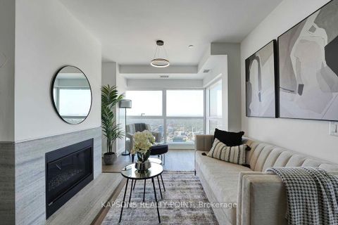 Photo 11 at 6512 - 7 Grenville Street, Bay Street Corridor, Toronto