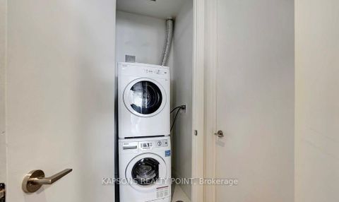 Photo 19 at 6512 - 7 Grenville Street, Bay Street Corridor, Toronto