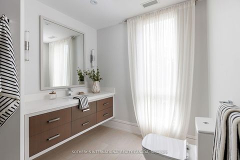 Photo 20 at 7 Thurloe Avenue, Mount Pleasant West, Toronto