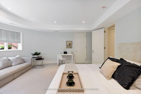 Photo 34 at 7 Thurloe Avenue, Mount Pleasant West, Toronto