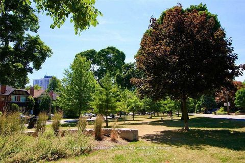 Photo 43 at 7 Thurloe Avenue, Mount Pleasant West, Toronto