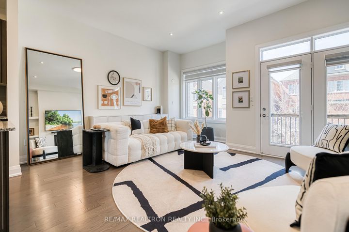 Photo 27 at 10 Hesperus Road, Patterson, Vaughan