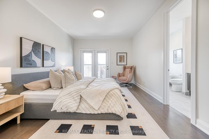 Photo 31 at 10 Hesperus Road, Patterson, Vaughan