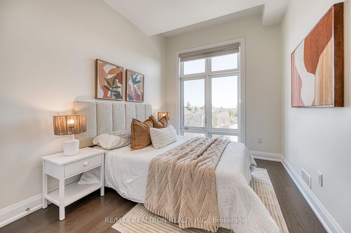 Photo 36 at 10 Hesperus Road, Patterson, Vaughan